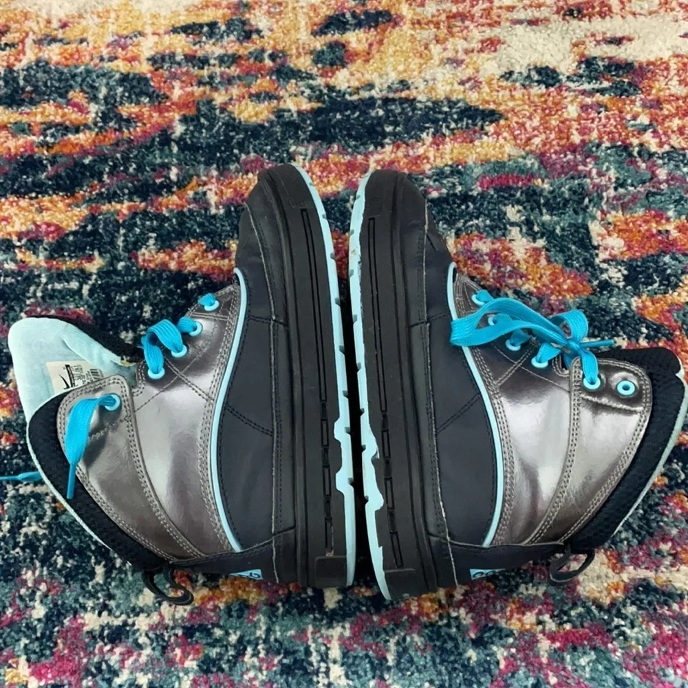 Nike ACG Woodside 2 High Hiking Trail Shoe - Picture 7 of 9